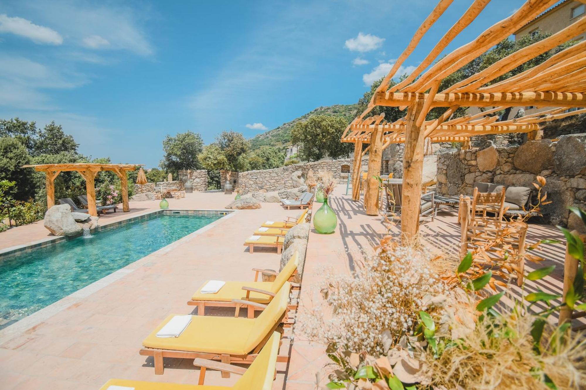 Residence De Luxe 4 Etoiles A Pietralba, 4 Logements Piscine Chauffee Balagne Exteriör bild